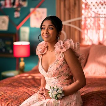 never have i ever maitreyi ramakrishnan as devi in episode 409 of never have i ever cr lara solankinetflix © 2023