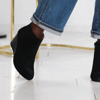 Footwear, Jeans, Shoe, Denim, Ankle, Floor, Leg, Standing, Flooring, Human leg, Footwear, Jeans, Shoe, Denim, Ankle, Floor, Leg, Standing, Flooring, Human leg,