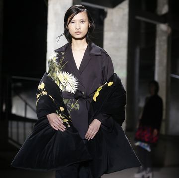 Dries Von Noten : Runway - Paris Fashion Week Womenswear Fall/Winter 2019/2020