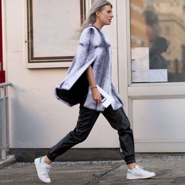 Footwear, Sleeve, Shoe, Outerwear, Style, Street fashion, T-shirt, Cap, Grey, Sneakers, Footwear, Sleeve, Shoe, Outerwear, Style, Street fashion, T-shirt, Cap, Grey, Sneakers,